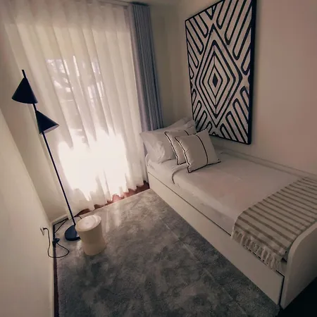 Theone Alfama Lisboa