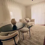 Theone Alfama Appartement *