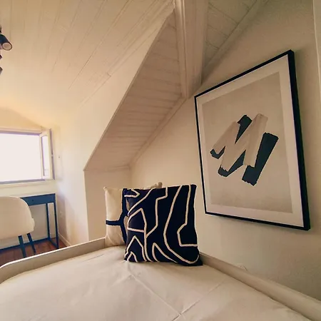 Theone Alfama Apartment *