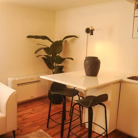 Apartment Theone Alfama *