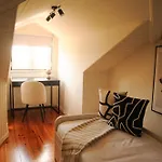 Theone Alfama Apartment *