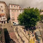 Theone Alfama *